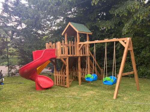 2 Kaydıraklı Oturman Banklı Ahşap Park