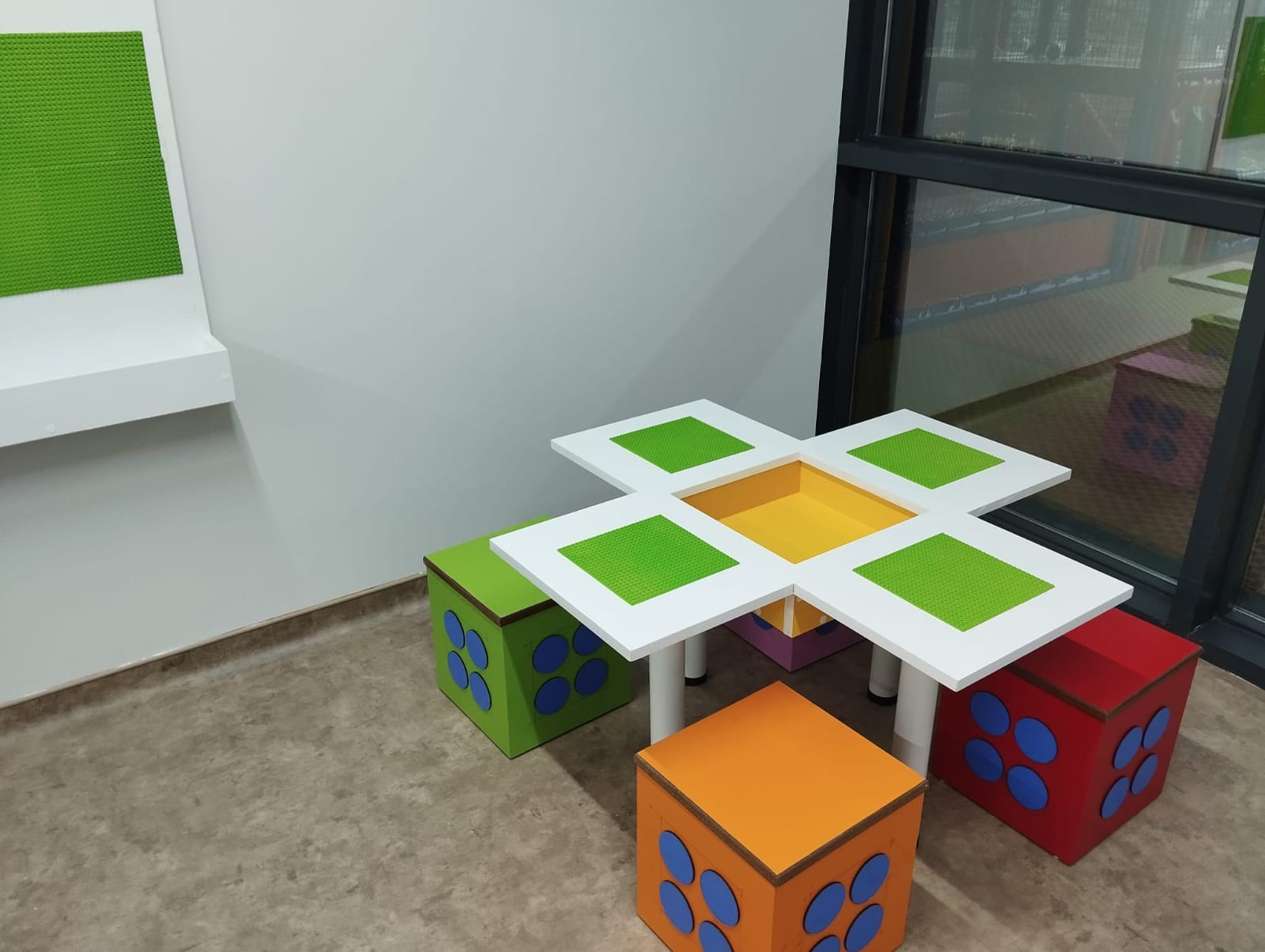 lego masası