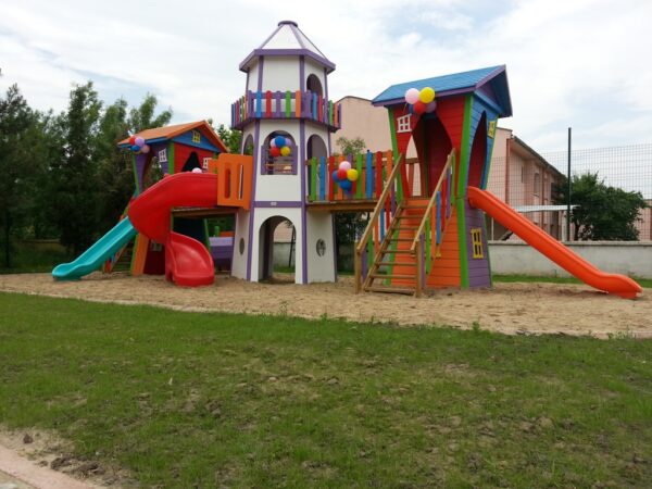 Ahşap Deniz Feneri Oyun Parkı